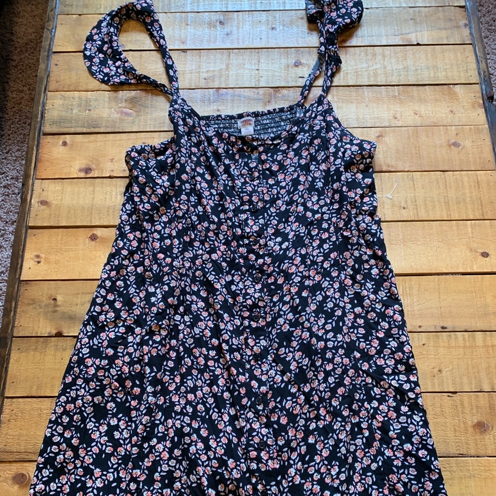 NWOT Floral Dress